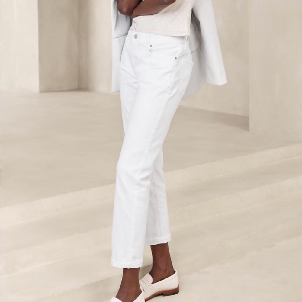 Banana Republic Women's Crisp White Straight Leg Jeans Size 27/4